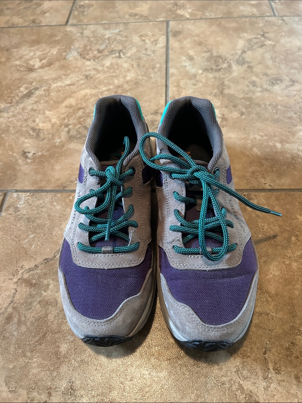 Euc! Merrill Ontario 85 hiking shoes